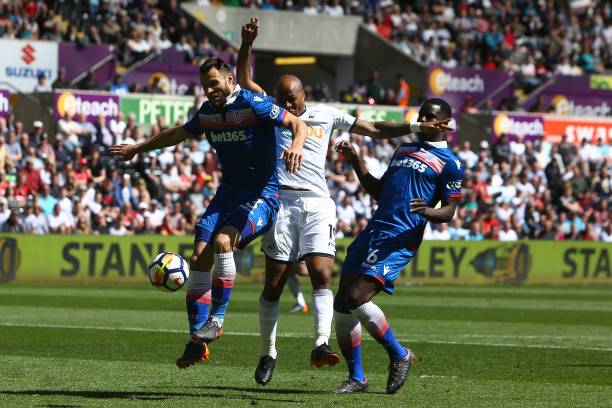 它不仅反映 它不仅反映